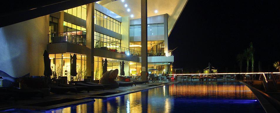 Novotel Manado Golf Resort & Convention Center מראה חיצוני תמונה